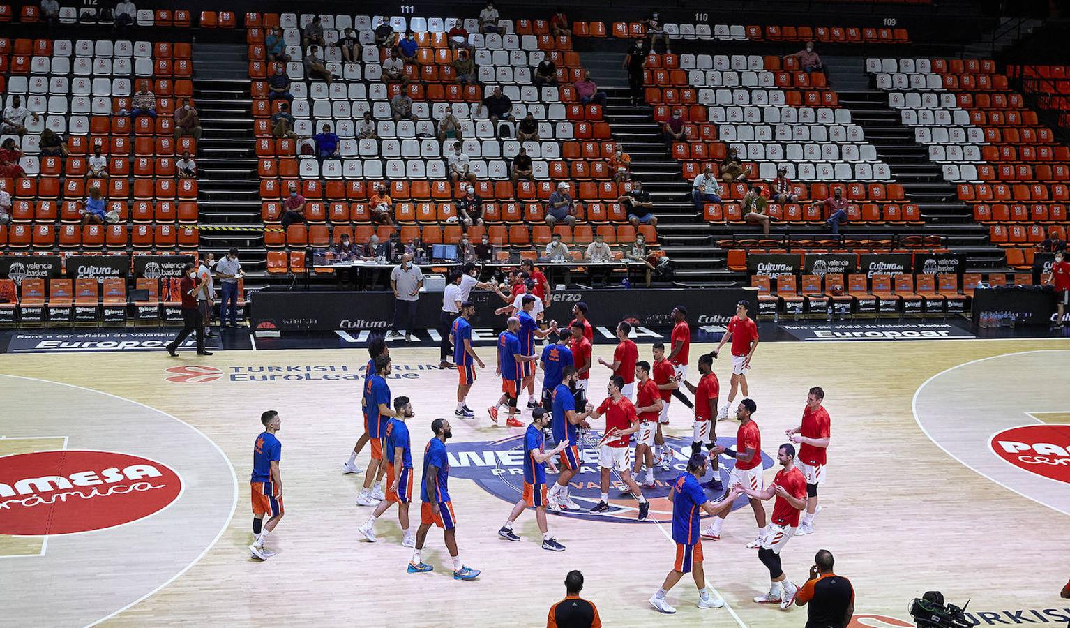 Fotos: La Fonteta vuelve a acoger público medio año después