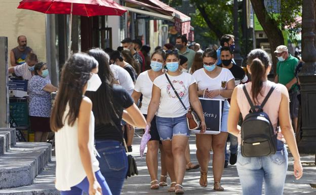 Los contagios repuntan entre los jóvenes