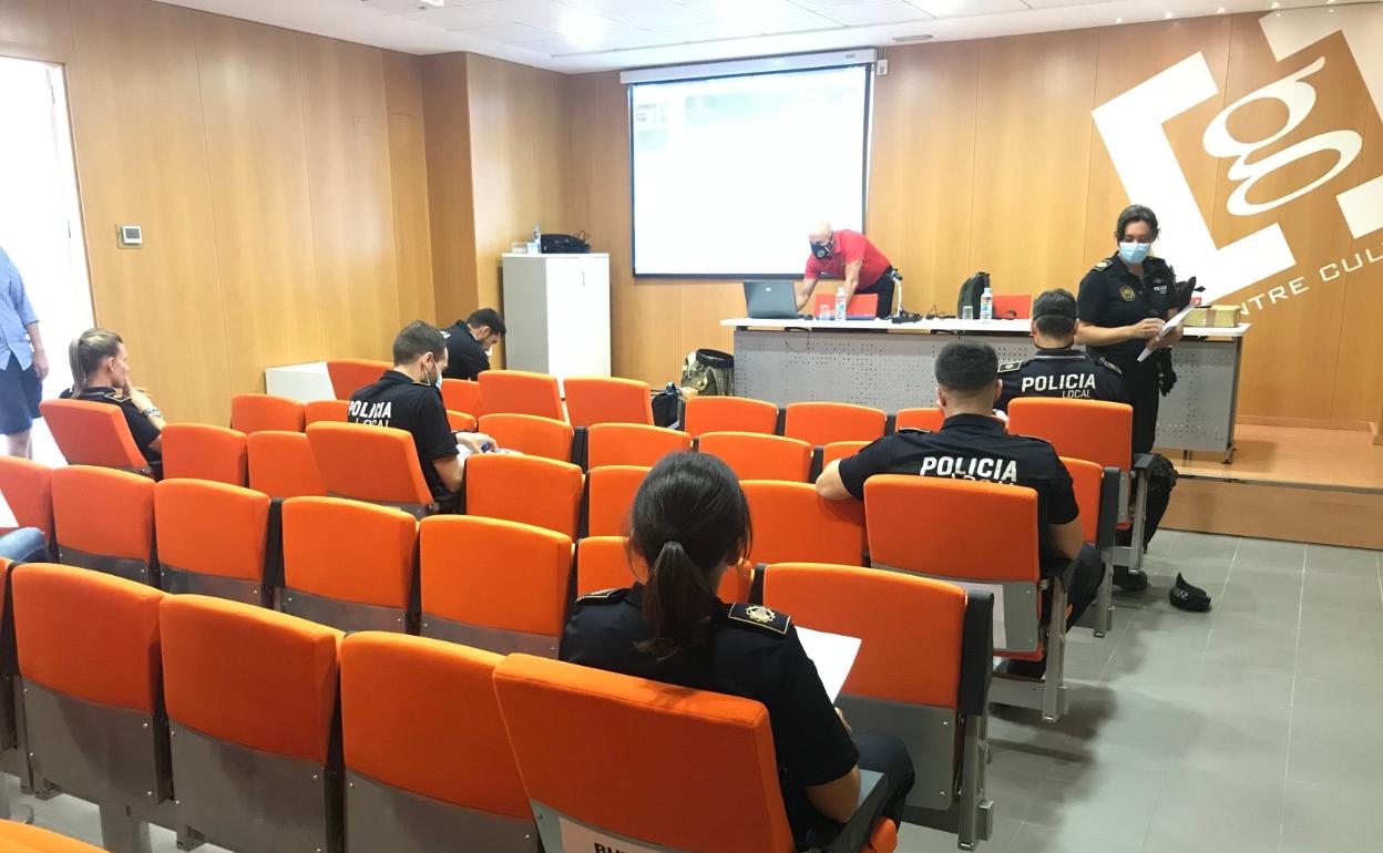 Los agentes han recibido una formación específica sobre su uso y normativa. 