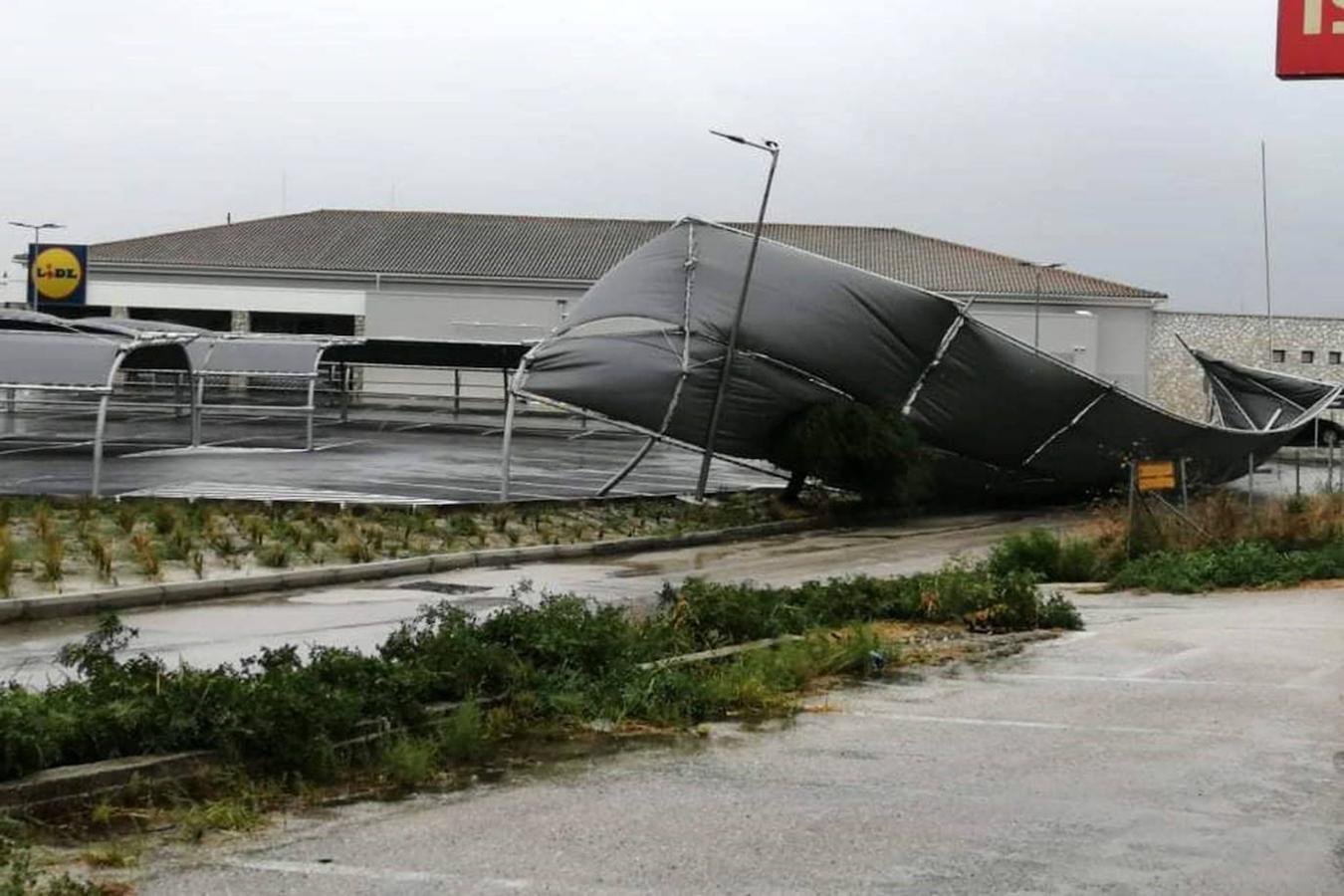 Un sorprendente ciclón tropical provoca graves destrozos en las islas griegas, con cortes de electricidad, carreteras cortadas y los colegios cerrados