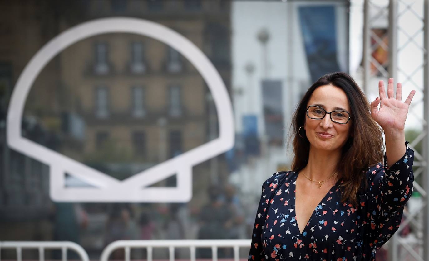 La miembro del jurado de la Sección Oficial del Festival Internacional de Cine de San Sebastián, Marisa Fernández Armenteros, a su llegada este jueves al hotel 