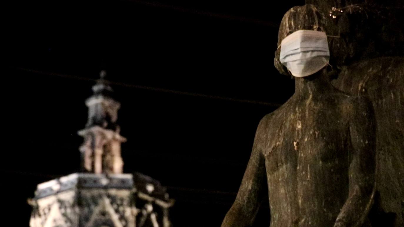 Mascarillas en las fuentes de Valencia