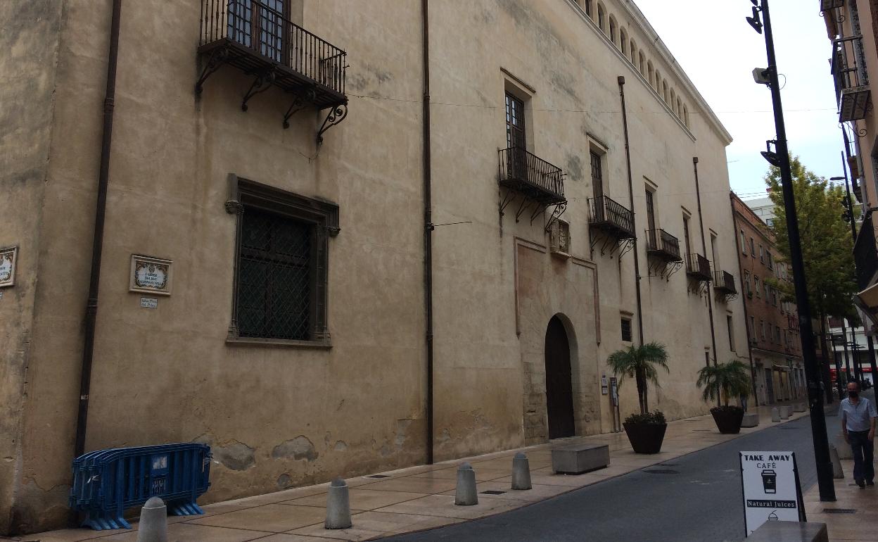 Palau Ducal de Gandia, donde se rodarán varias secuencias de la serie 'Glow and Darkness'. 