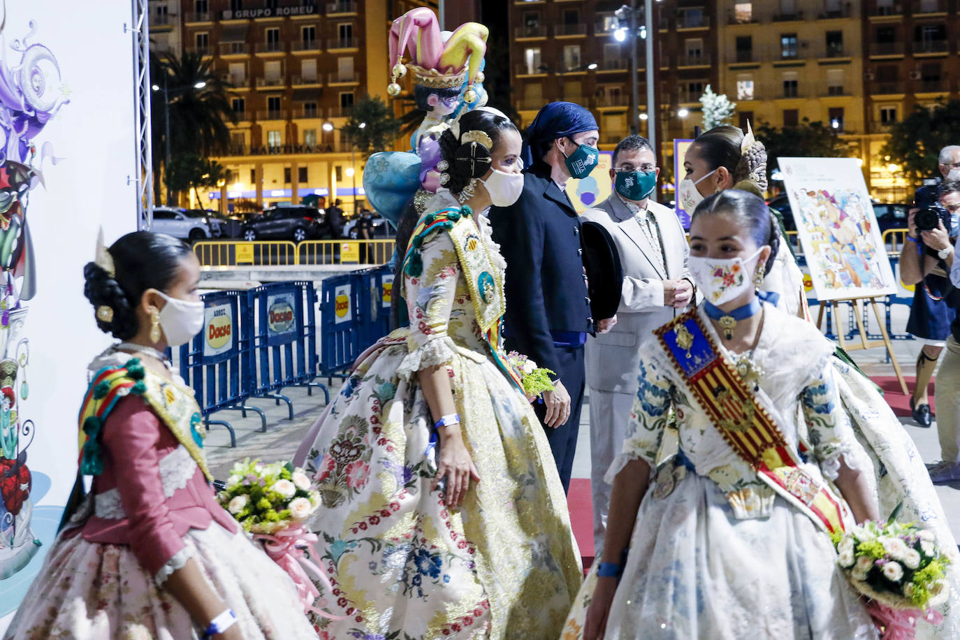 La fiesta de la Federación de Fallas de Especial se celebra en el Tinglado 2 del Puerto de Valencia