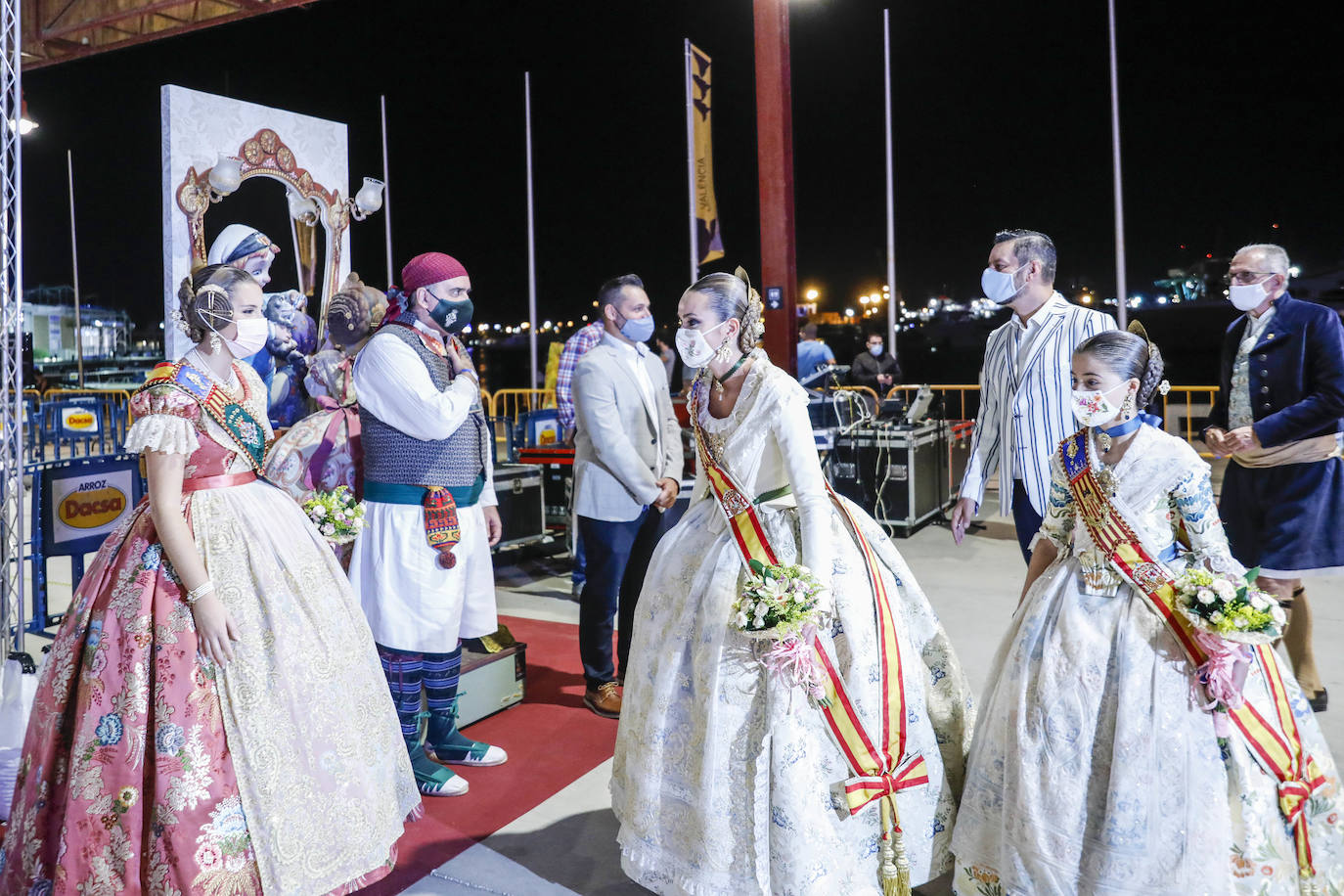 La fiesta de la Federación de Fallas de Especial se celebra en el Tinglado 2 del Puerto de Valencia