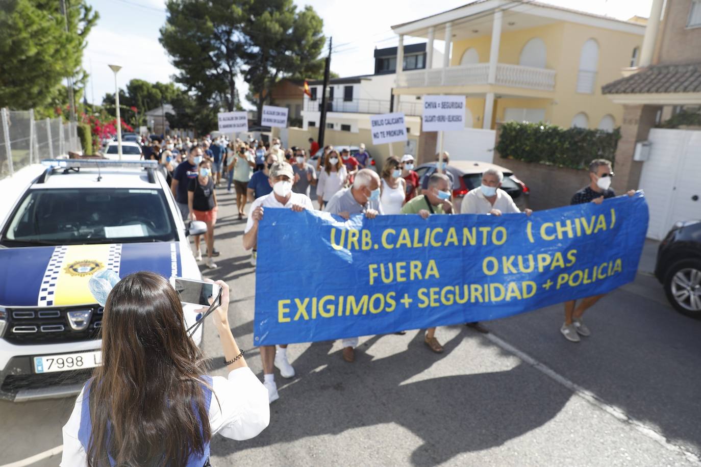 Manifestación en Calicanto contra los okupas