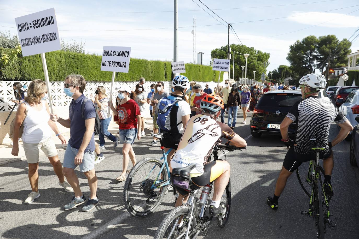 Manifestación en Calicanto contra los okupas