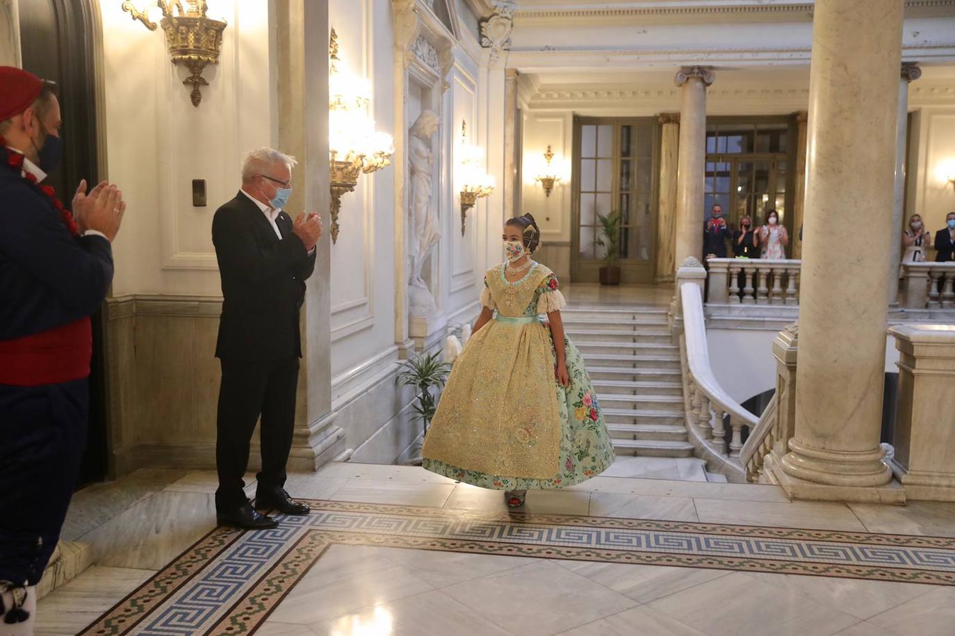 Carla García y Consuelo Llobell repiten en el cargo tras la llegada de la pandemia días antes de las fiestas falleras