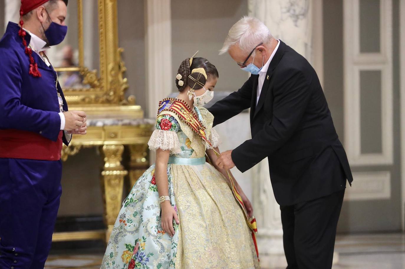 Carla García y Consuelo Llobell repiten en el cargo tras la llegada de la pandemia días antes de las fiestas falleras