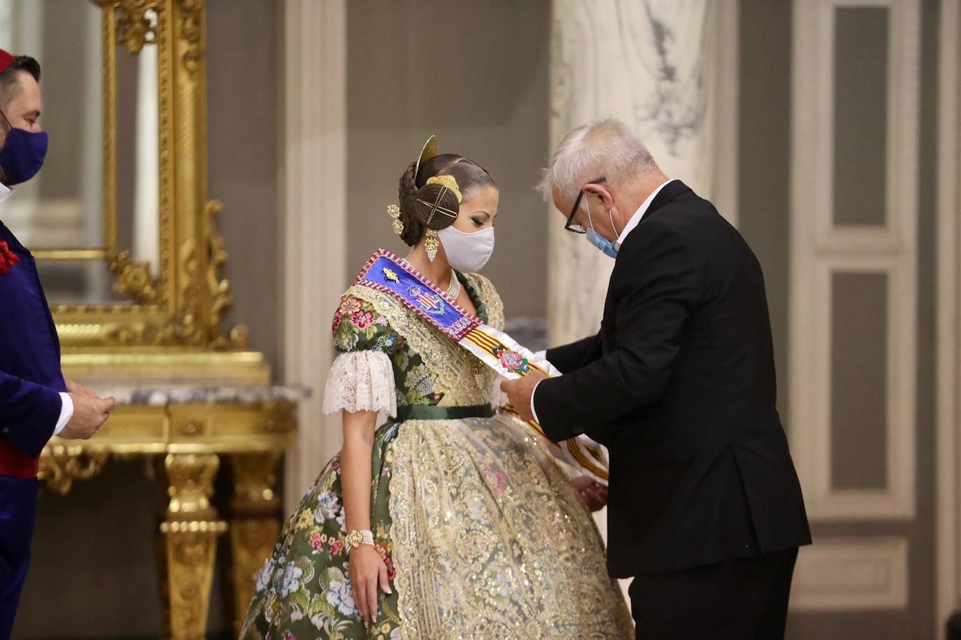 Carla García y Consuelo Llobell repiten en el cargo tras la llegada de la pandemia días antes de las fiestas falleras