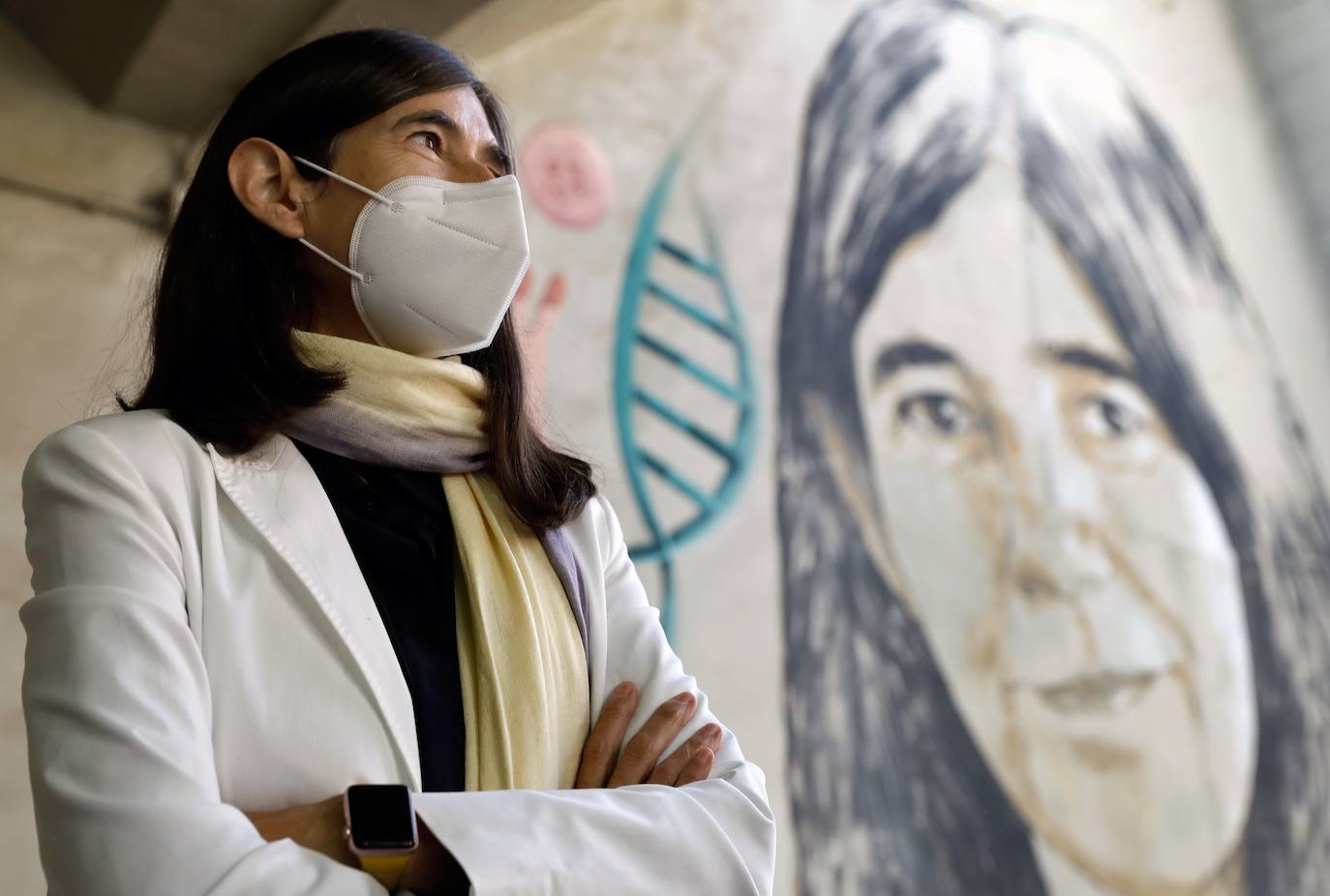 La bióloga molecular María Blasco, nueva protagonista de los murales de Mujeres de ciencia