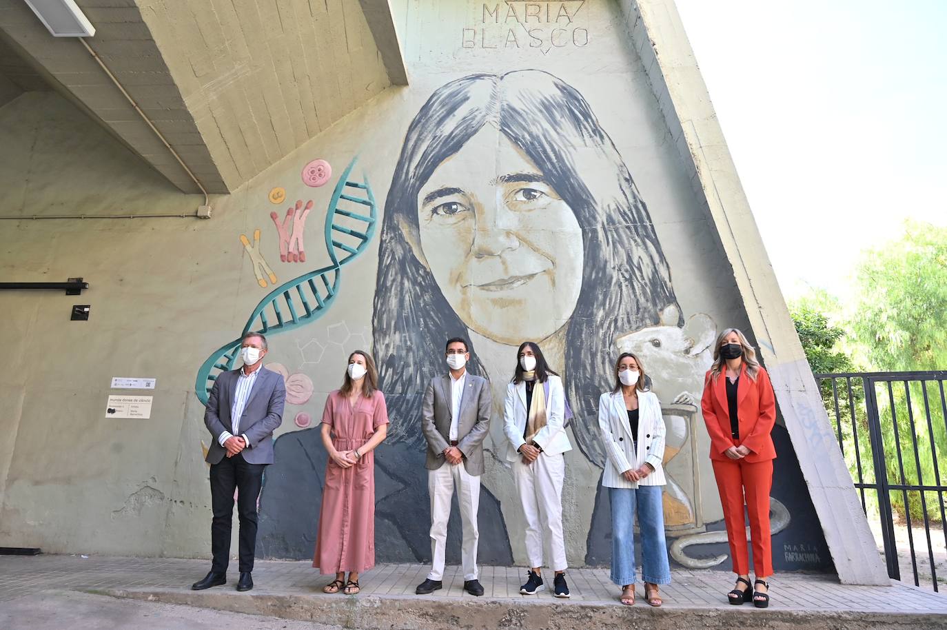 La bióloga molecular María Blasco, nueva protagonista de los murales de Mujeres de ciencia