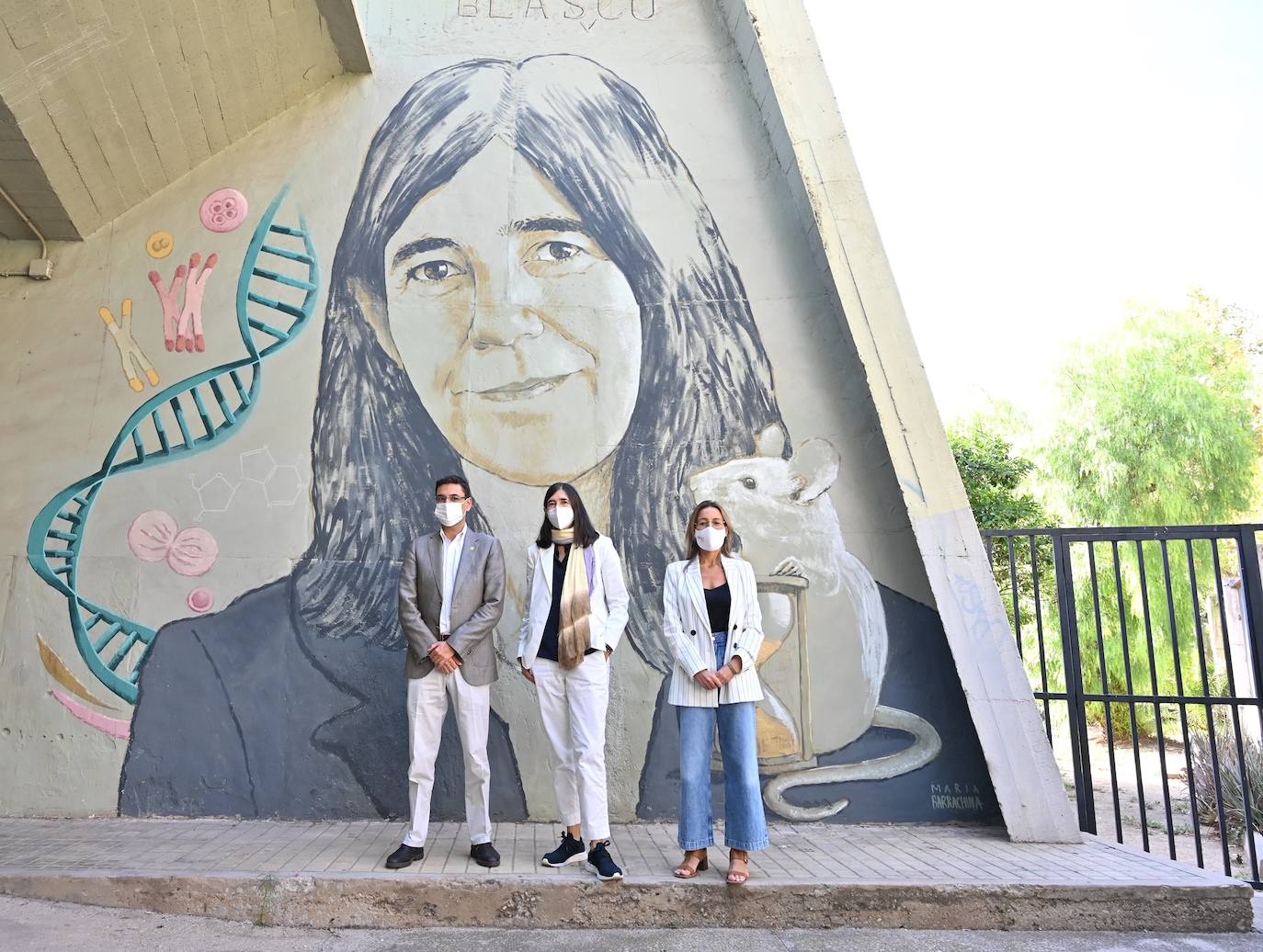 La bióloga molecular María Blasco, nueva protagonista de los murales de Mujeres de ciencia