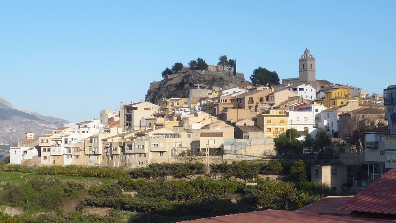 6.- Polop de la Marina (Alicante) | Situado en el noreste de la provincia de Alicante, en la comarca de la Marina Baja. Apenas15 minutos separan en coche el casco antiguo e histórico de Polop de la Marina con la ciudad de los rascacielos, Benidorm.