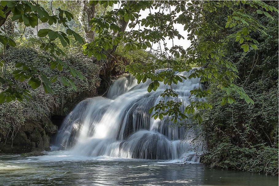 Tanto el monasterio como todo el paisaje que lo envuelve dejarán al visitante sin habla. Es ideal para realizar una escapada en familia de varios días; está rodeado de naturaleza en estado puro con espectaculares cascadas, lagos y saltos de agua.