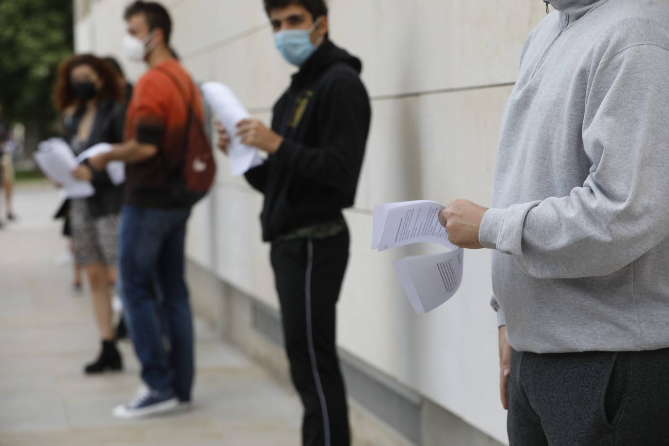 Confinados en la residencia Galileo Galilei y pruebas PCR en la UPV tras detectar 28 positivos de coronavirus. 