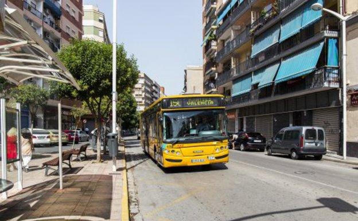 Avalancha de reivindicaciones por las deficiencias del transporte público en l'Horta