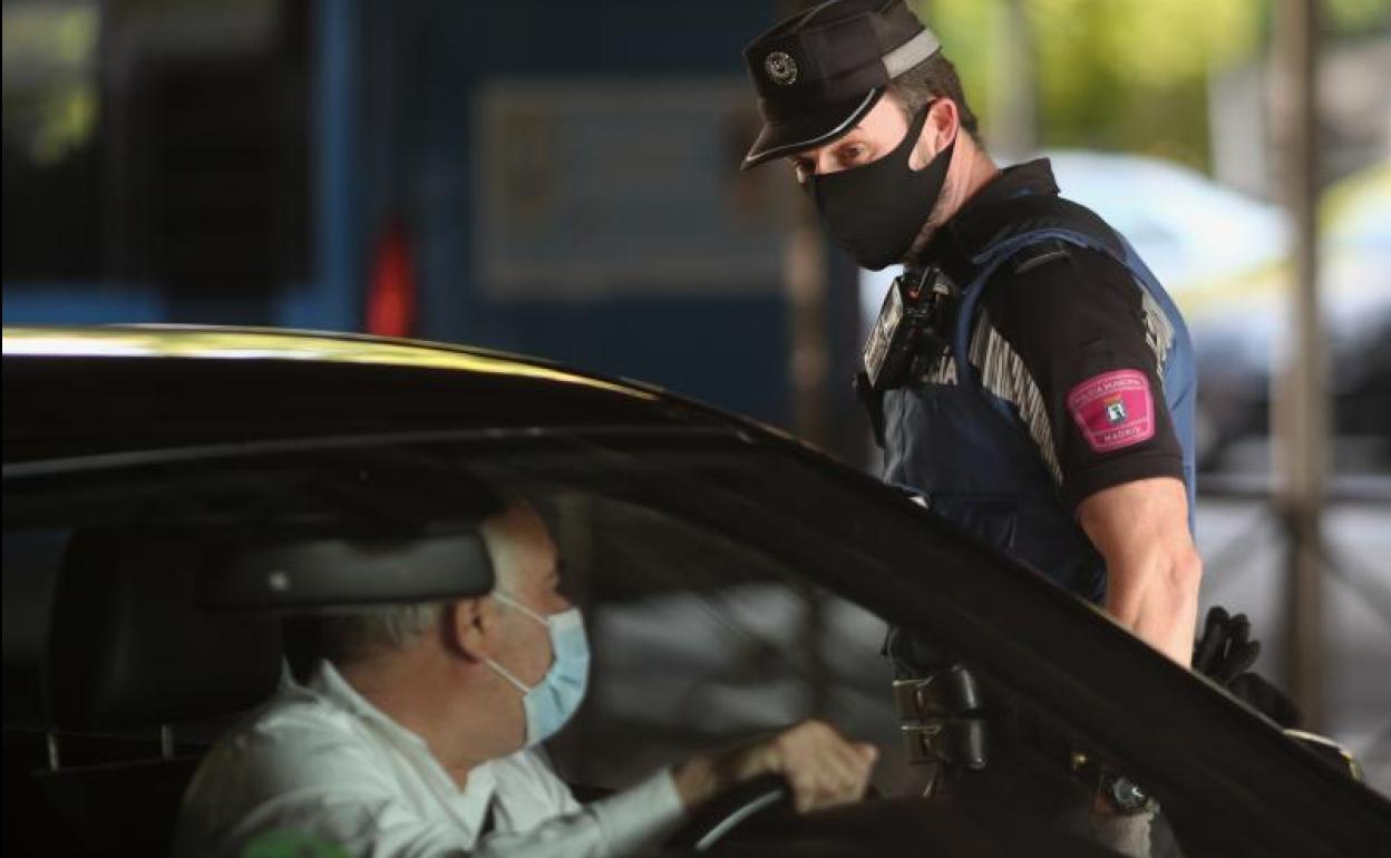 Un control policial en Madrid.