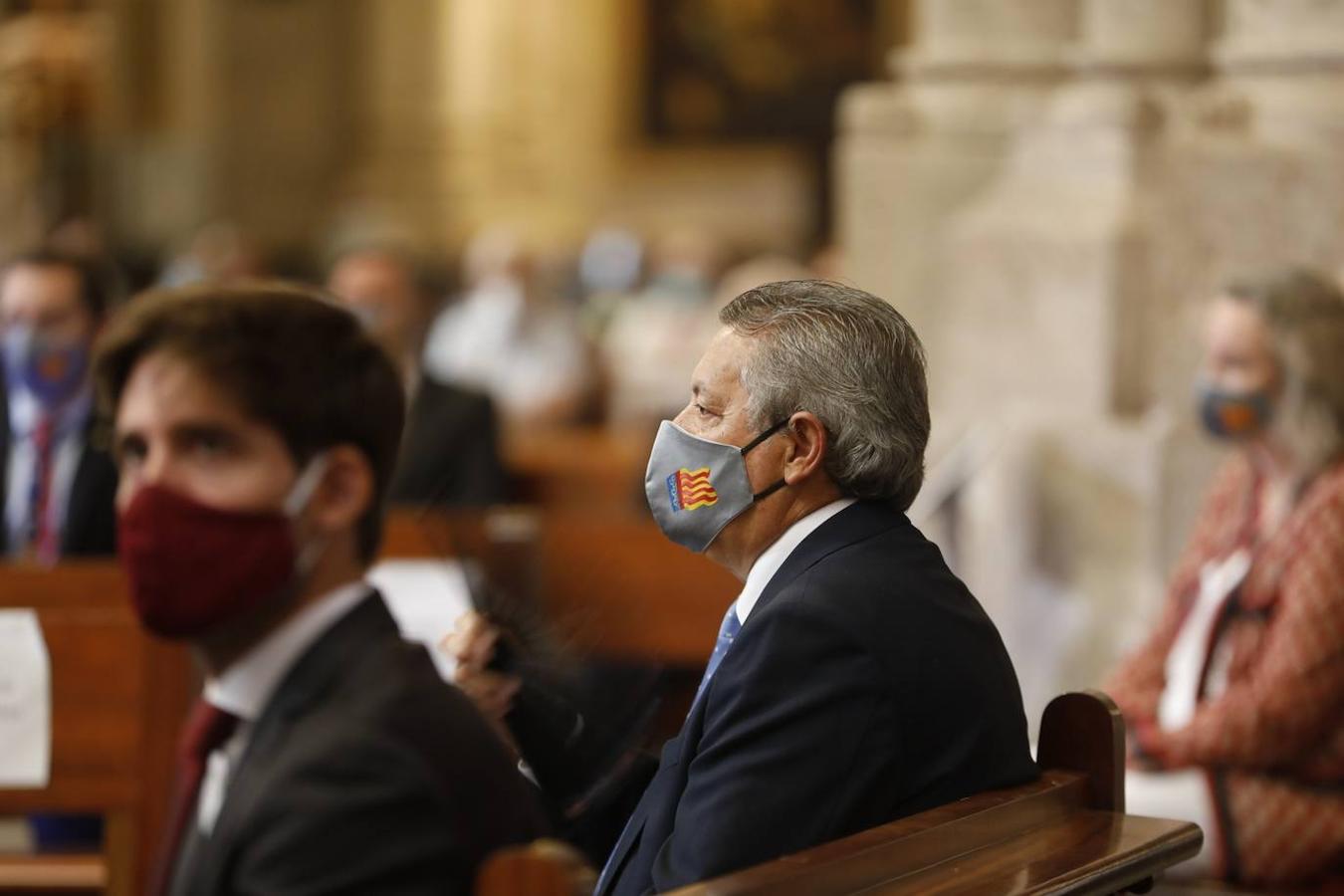 La celebración del 'Te Deum' apartada del programa oficial de actos del Ayuntamiento llena la Catedral de Valencia cumpliendo con las medidas sanitarias