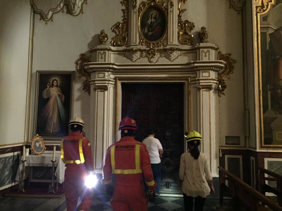 Fotos: Cae parte del tejado de la cúpula de la iglesia de Massamagrell