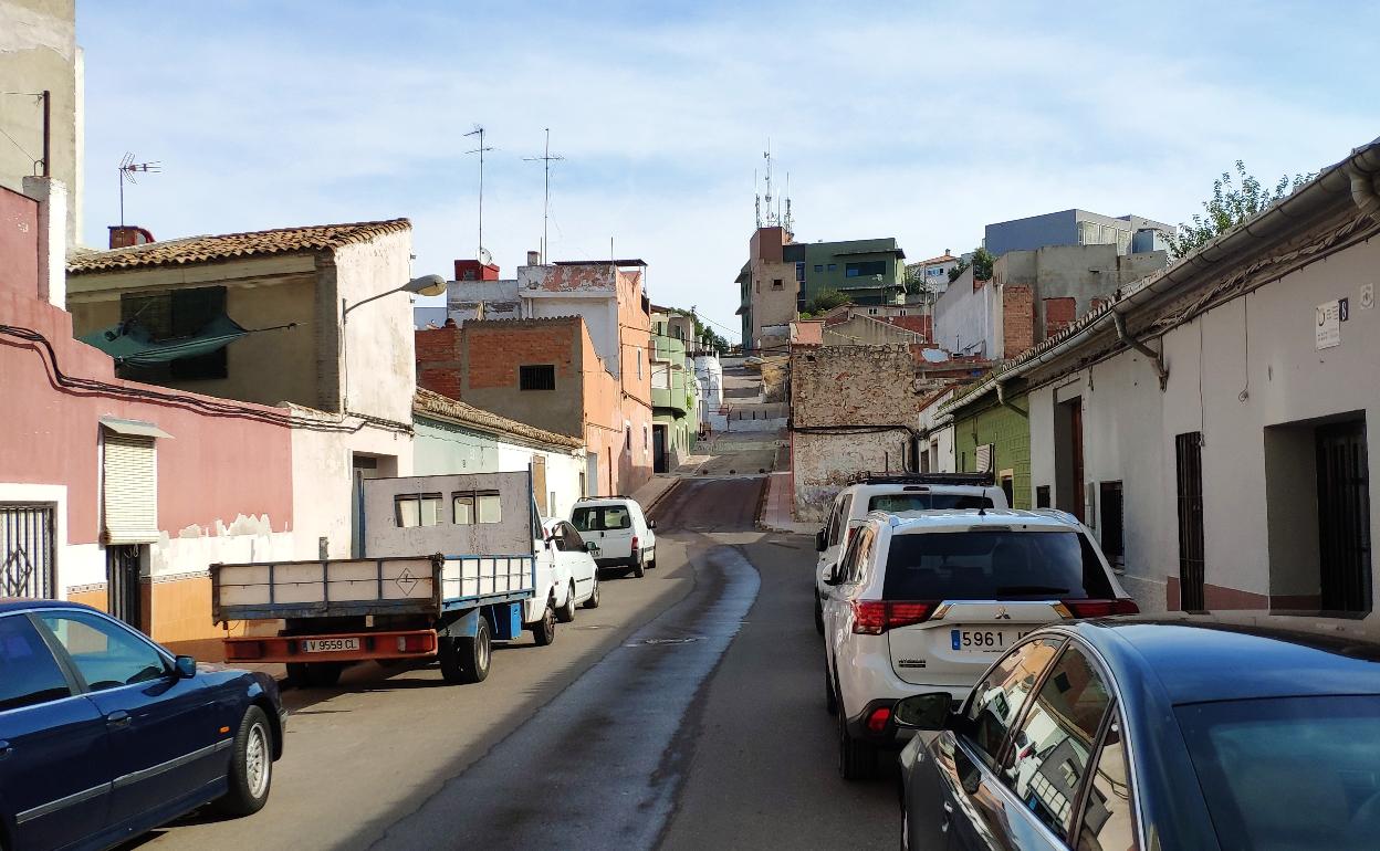 Una de las calles que conforman el conocido barrio de l'Alquerieta de Alzira. 