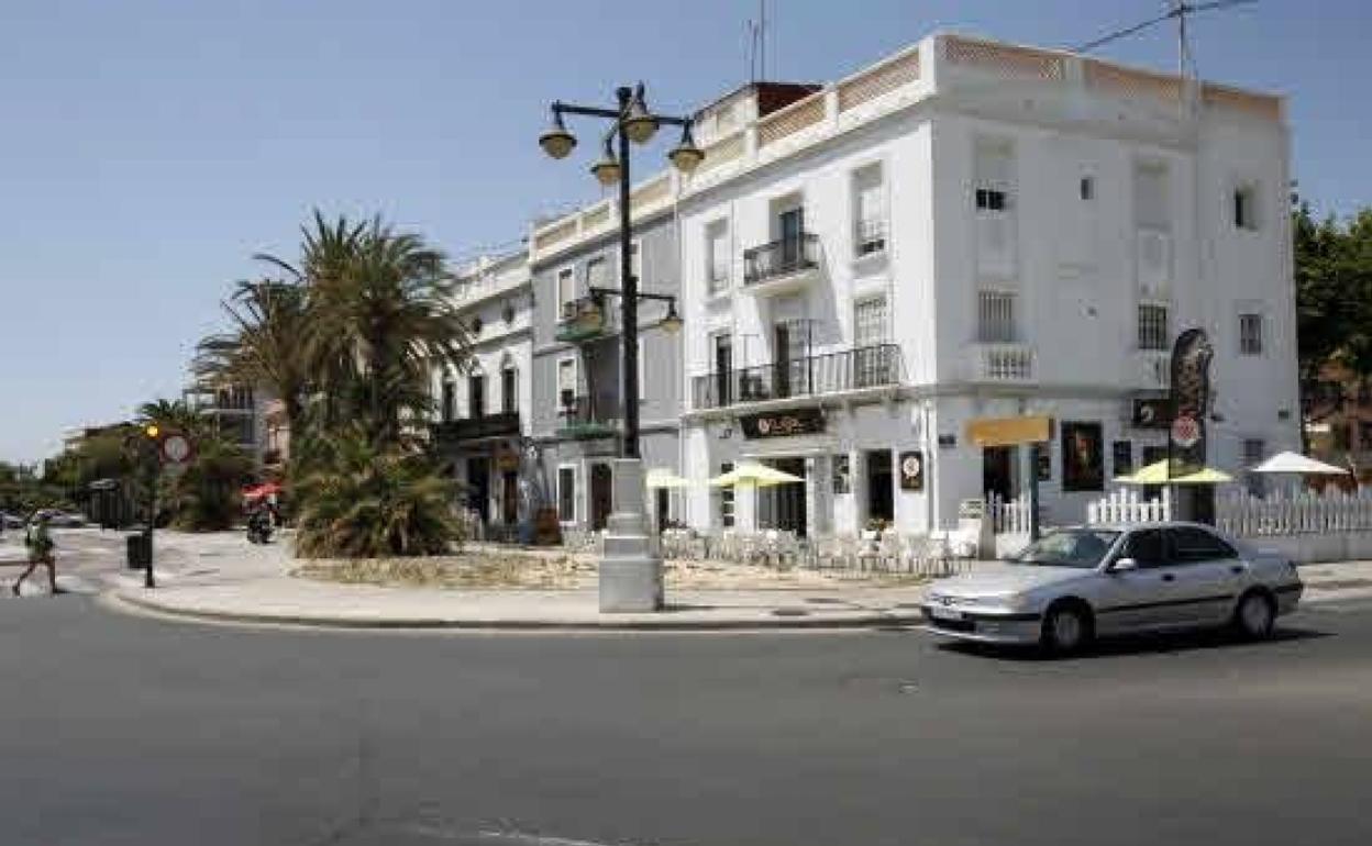 Calle Eugenia Viñes del Cabanyal, donde hay proyectadas unas piscinas. 