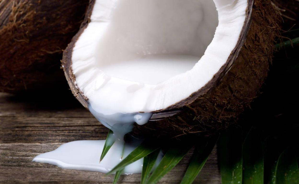 Los científicos filipinos defienden que el aceite de coco destruye el coronavirus