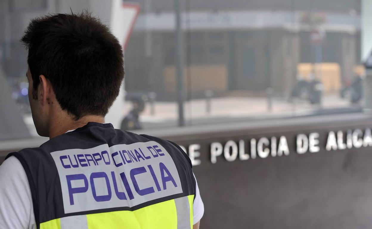 Comisaría de la Policía Nacional en Alicante. 