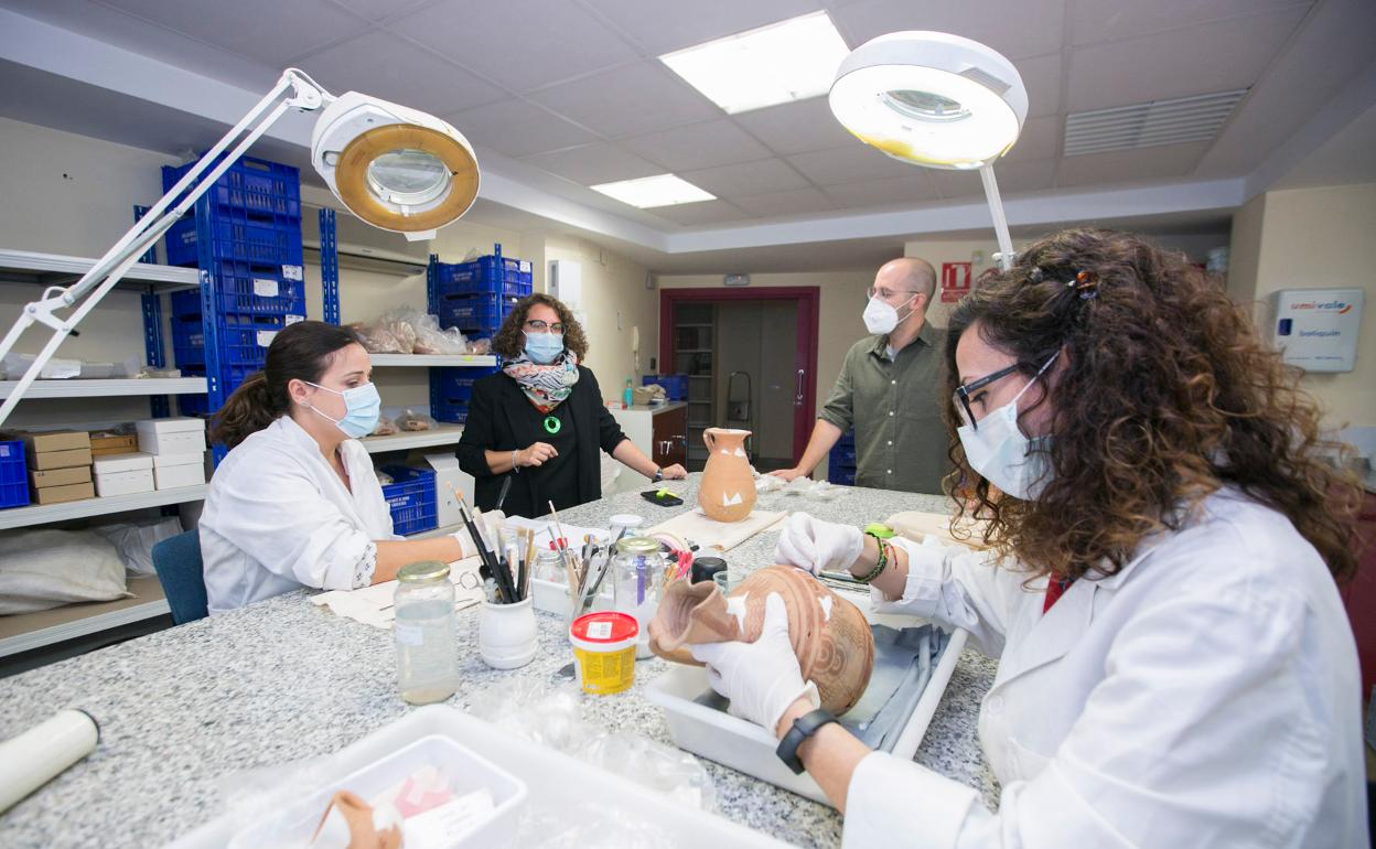 Instalaciones del nuevo laboratorio del Museu de Gandia. 