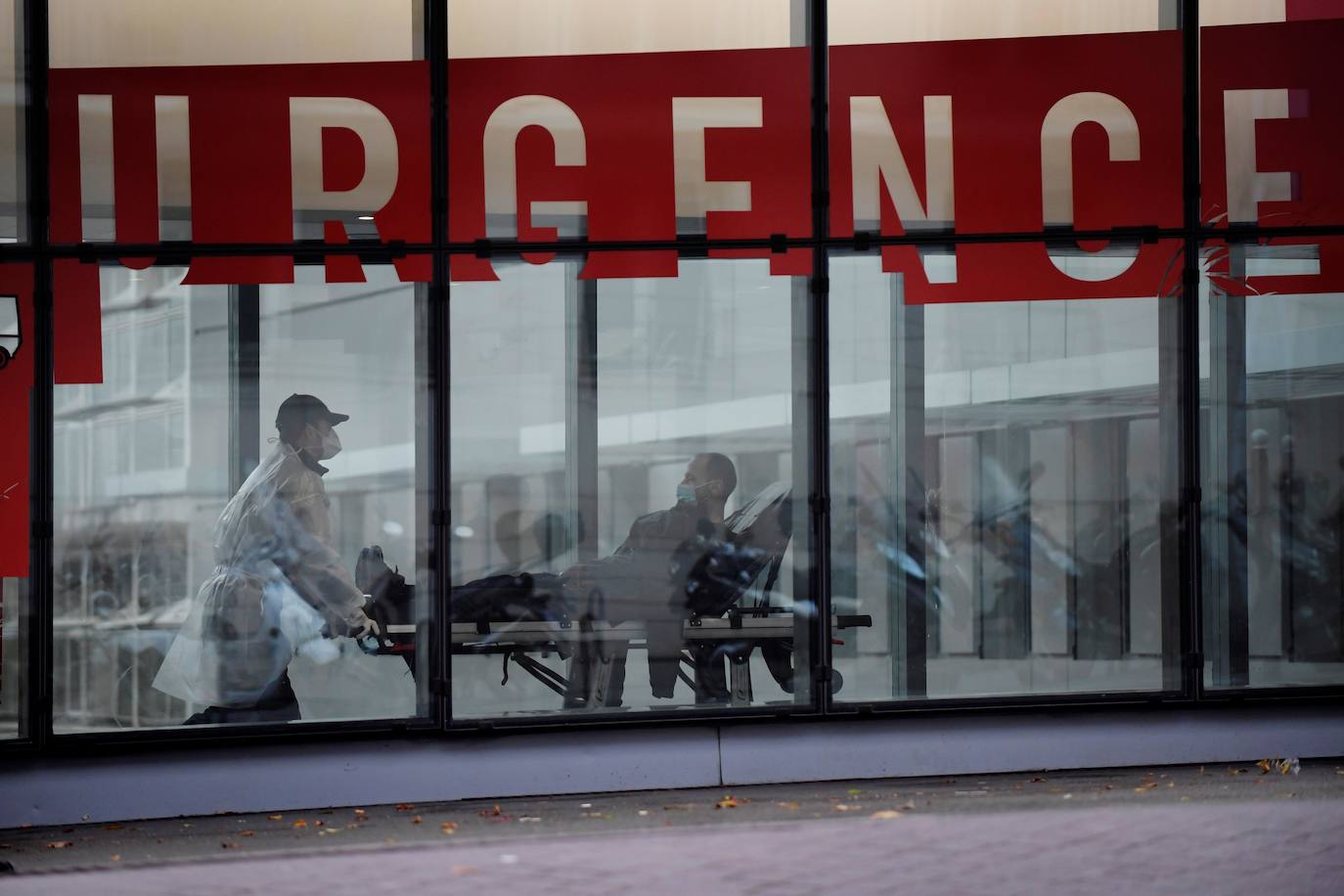 Francia anuncia un nuevo confinamiento nacional para frenar la pandemia