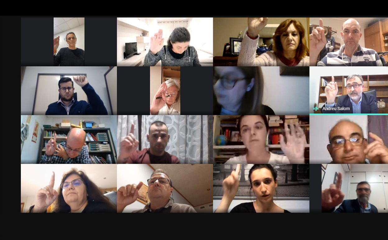 Votación contra la ubicación del vertedero. 