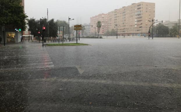 Aemet anuncia una semana de lluvias abundantes e intensas en Valencia con la cota de nieve descendiendo notablemente