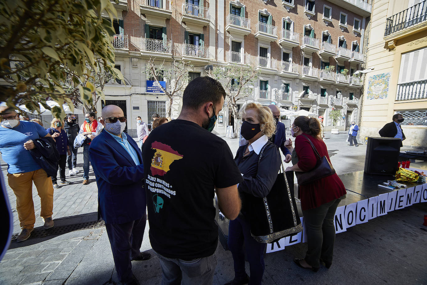 Fotos: Homenaje en Valencia a las víctimas del coronavirus