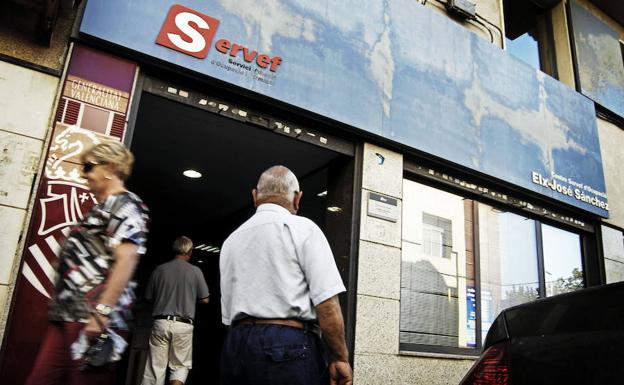 El paro baja en 3.833 personas en octubre en la Comunitat Valenciana