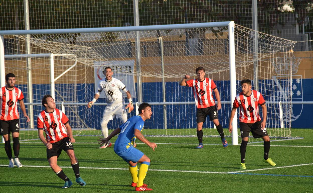 Josep rodeado de jugadores del Rafelcofer.