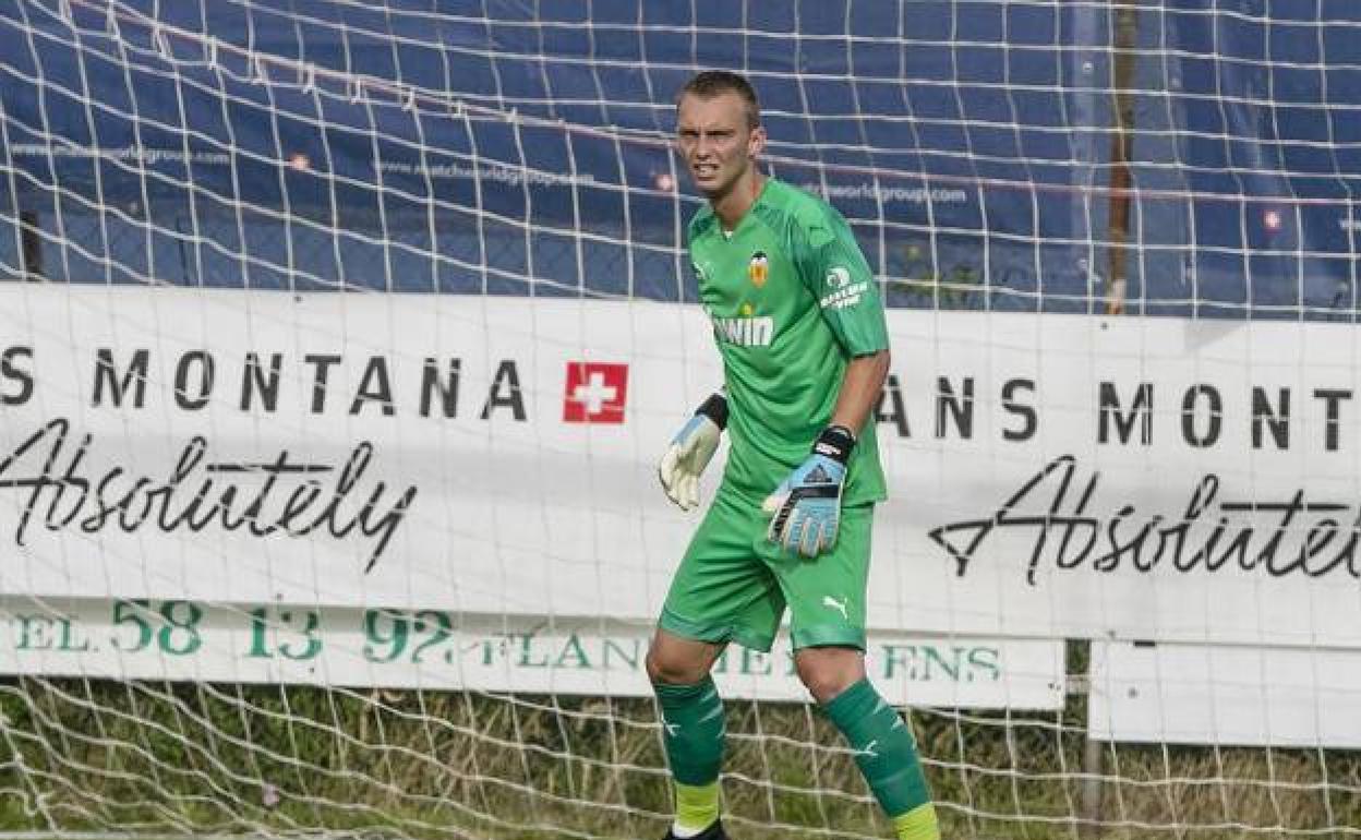 Jasper Cillessen ve peligrar su participación con su selección. 