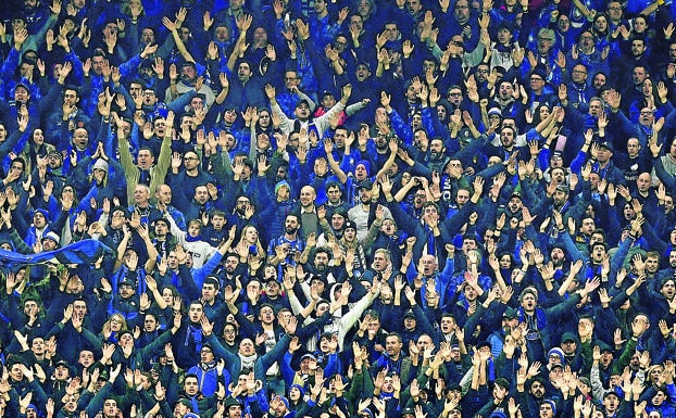 El partido de la pandemmia. Hinchas del Atalanta, en el encuentro contra el Valencia del 19 de febrero. 