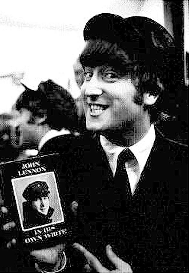 9.- John Lennon – 13 millones de dólares | Cantante de The Beatles. Murió el 8 de diciembre de 1980, a los 40 años. Motivo: Homicidio