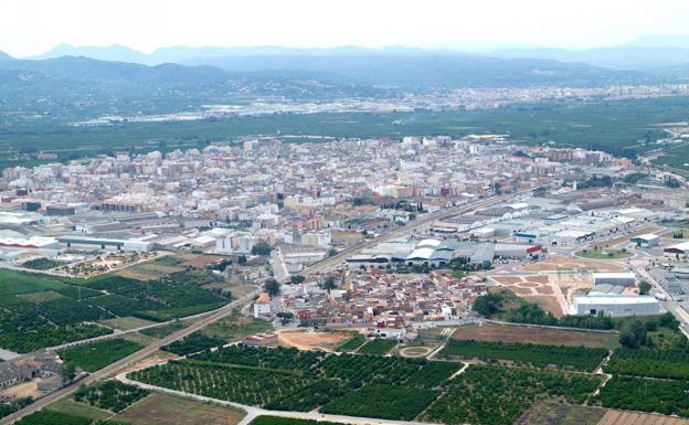 Una enferma de Covid confinada en su casa de Algemesí pide comida y ayuda