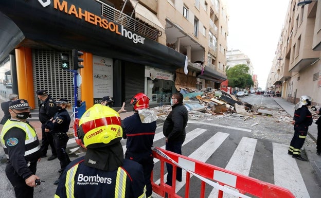 La explosión se ha producido en la avenida Diego Ramírez Pastor de Torrevieja. 