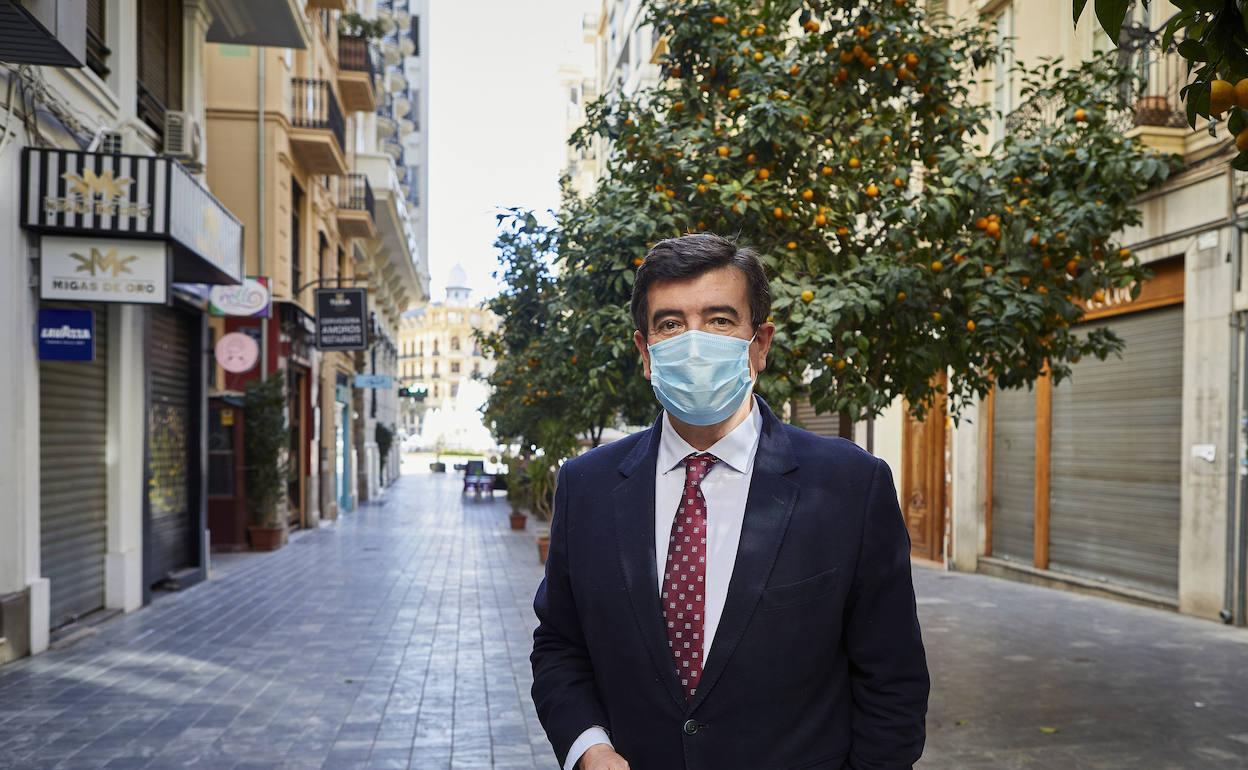 Fernando Giner, ayer tras la entrevista. 