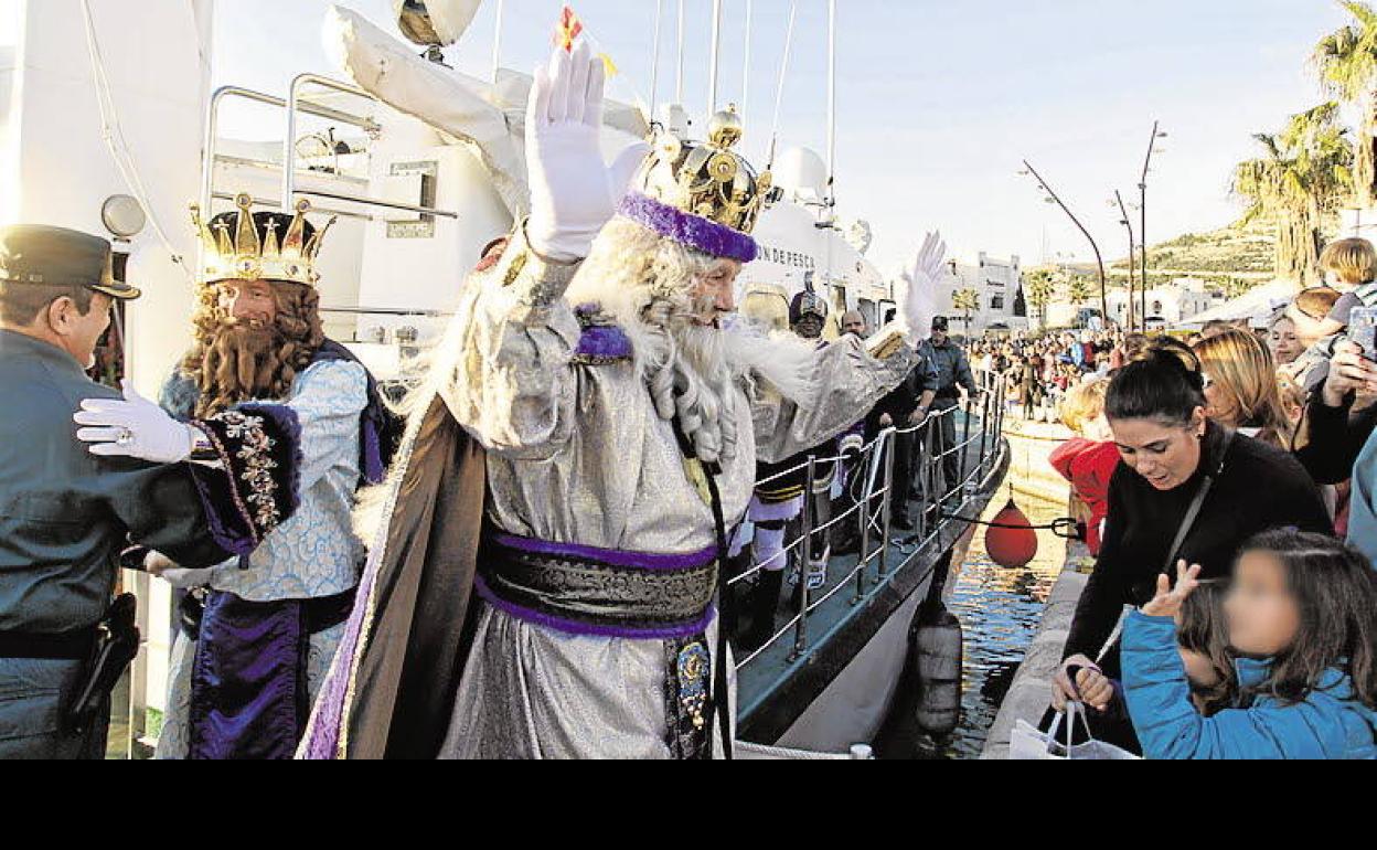 Una llegada de los Reyes Magos al puerto de Alicante. 