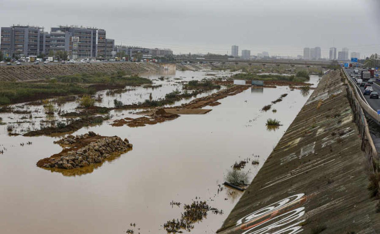 El nuevo cauce del Turia tras el paso del último temporal durante la primera semana de noviembre.