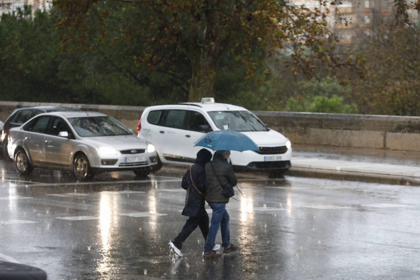 Fuerte tromba de agua en la ciudad de Valencia.