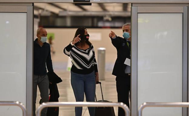 Investigadores de la Universidad Católica de Valencia crean un filtro para mascarillas capaz de inactivar el covid