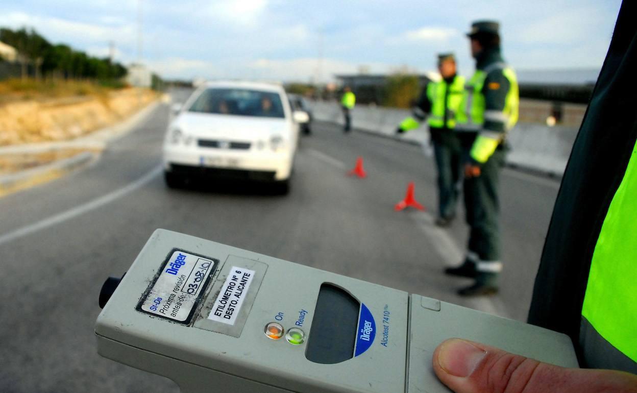 El camionero fue sorprendido por la Guardia Civil en la localidad murciana de Lorca. 