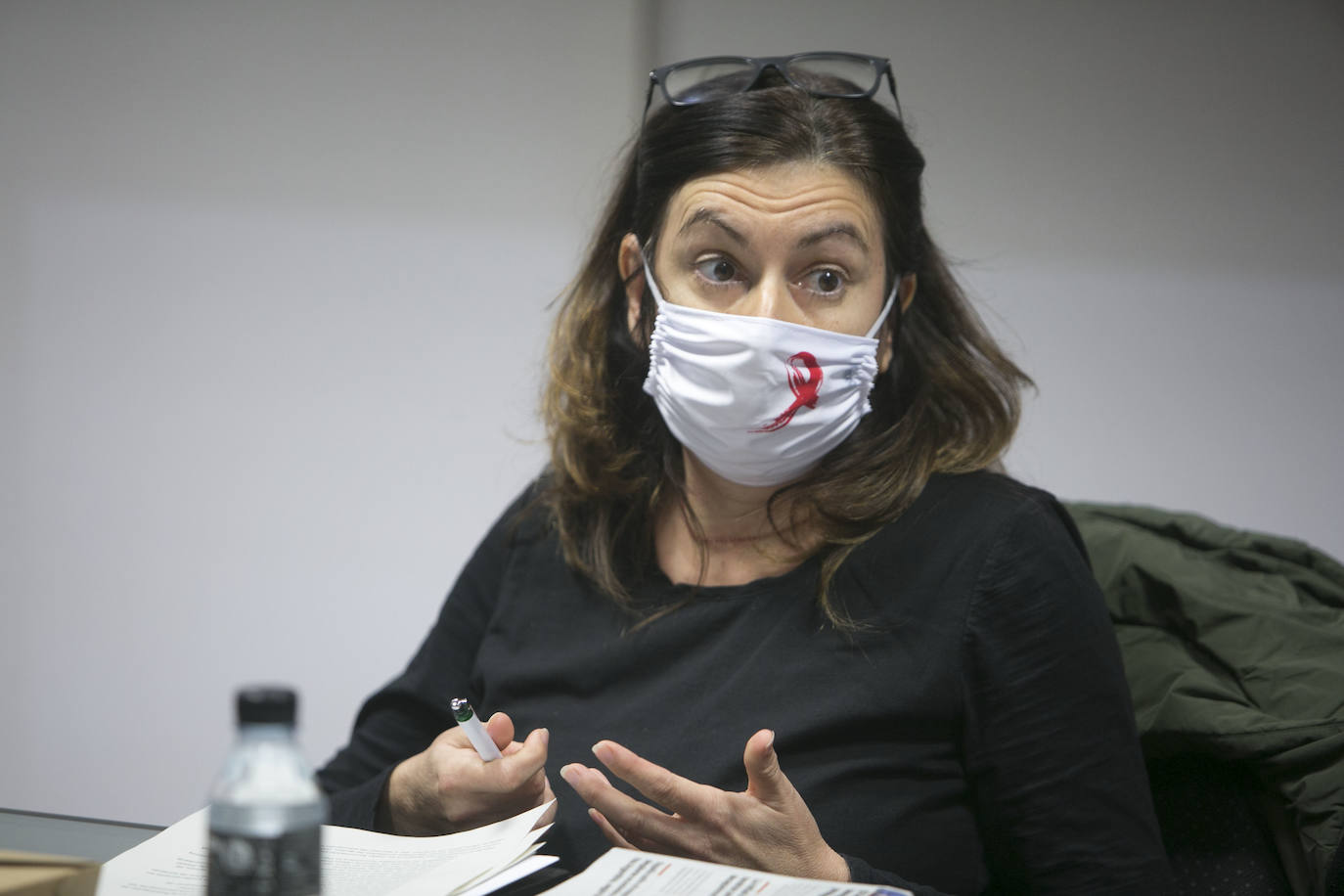 En conmemoración del Día Internacional de las Personas con Discapacidad LAS PROVINCIAS y Caixa Popular convocaron una mesa de expertos en la que participaron Elena Albert, directora general de Diversidad Funcional; Enrique Llin, presidente del Consejo Territorial de la ONCE en la Comunitat Valenciana; Miguel Montagut, director de Zona de Caixa Popular; Albert Marí, tesorero de COCEMFE Valencia; y María Escrivà, gerente de Impremta La Plaça, empresa pionera en integración.