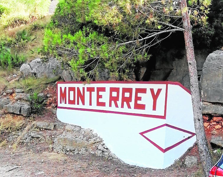 Uno de los accesos a Monterrey en El Real de Gandia. 