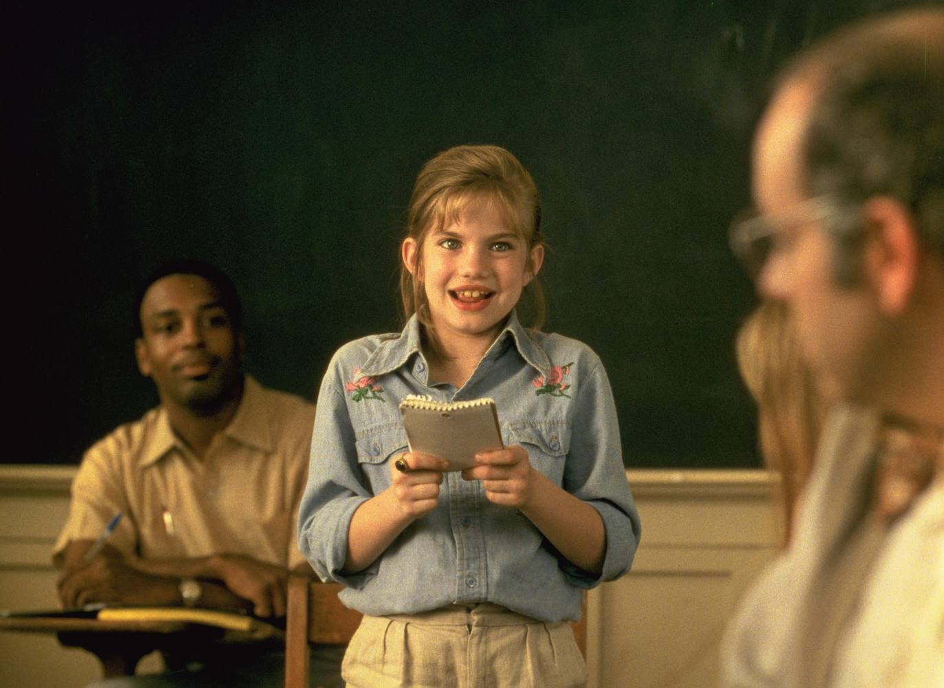 Anna Chlumsky se convirtió en una estrella internacional con solo 11 años por su papel de Veda en 'Mi chica', el melodrama que coprotagonizó junto a Macaulay Culkin.