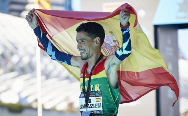 Buenos tiempos para Lamdassem: bate el récord de España de maratón en Valencia